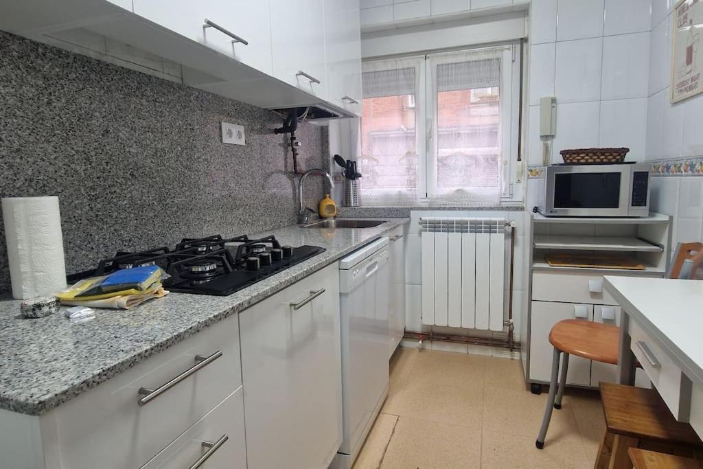 Apartamento En Oviedo 646A Eksteriør bilde